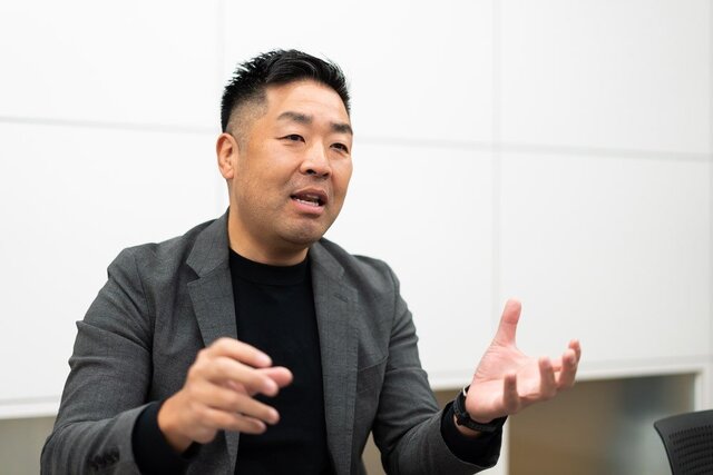薄れた「縦と横の繋がり」ITによる組織改善が最高業績の原動力に